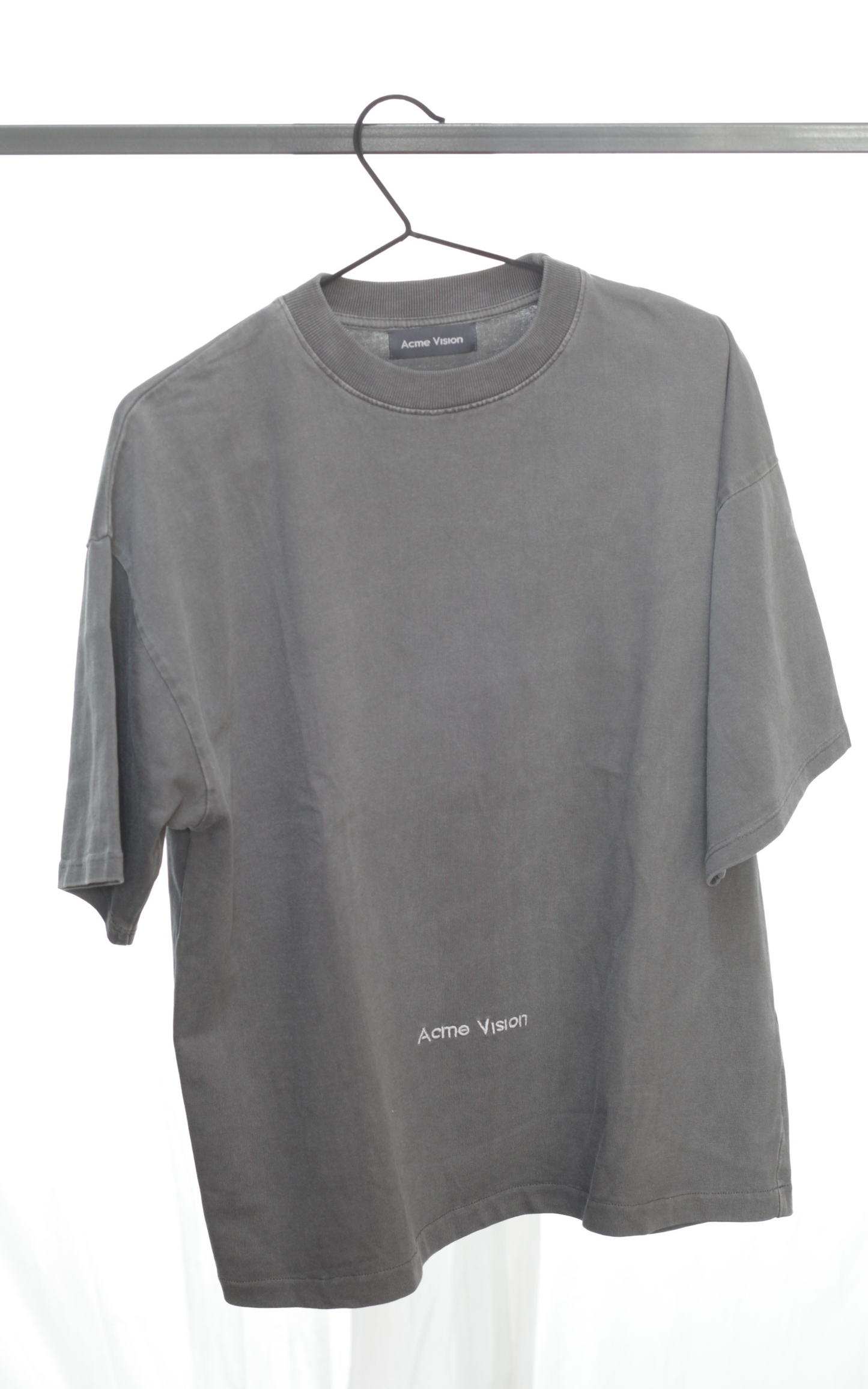 Anthracite Grey Cropped Tee 300 GSM Silver Logo